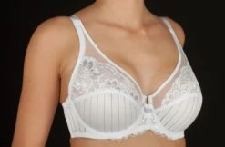Reggiseno Con Ferretto Senza Imbottitura Coppa C-E Selene Art. Mariluz -Moda Lingerie Negozio mariluz blanco web ret mariluz c